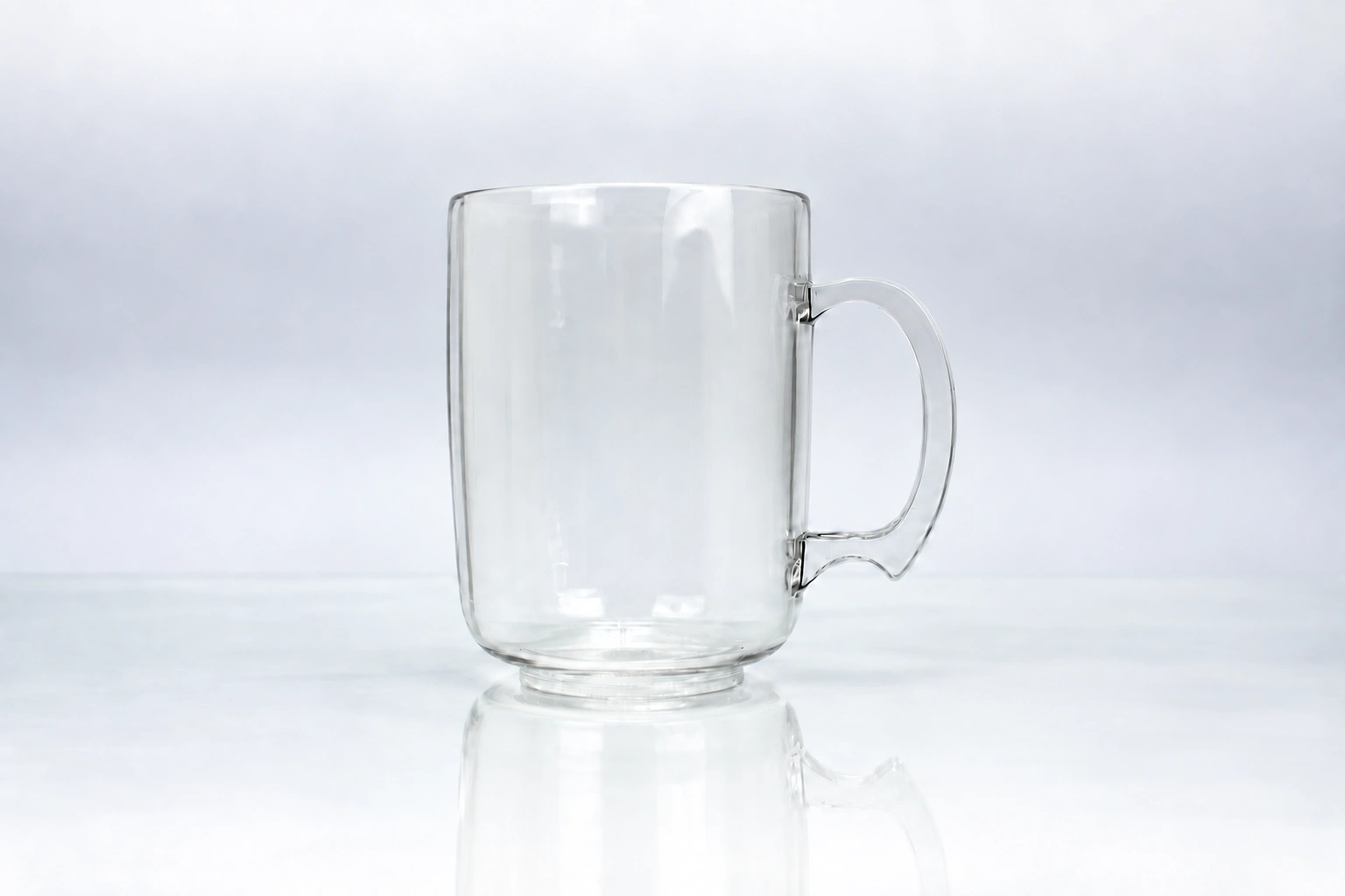 Mug en polycarbonate : 1,45 € au lieu de 2,45 €.